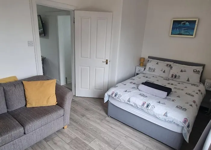Cove Bay 1 Bed Flat