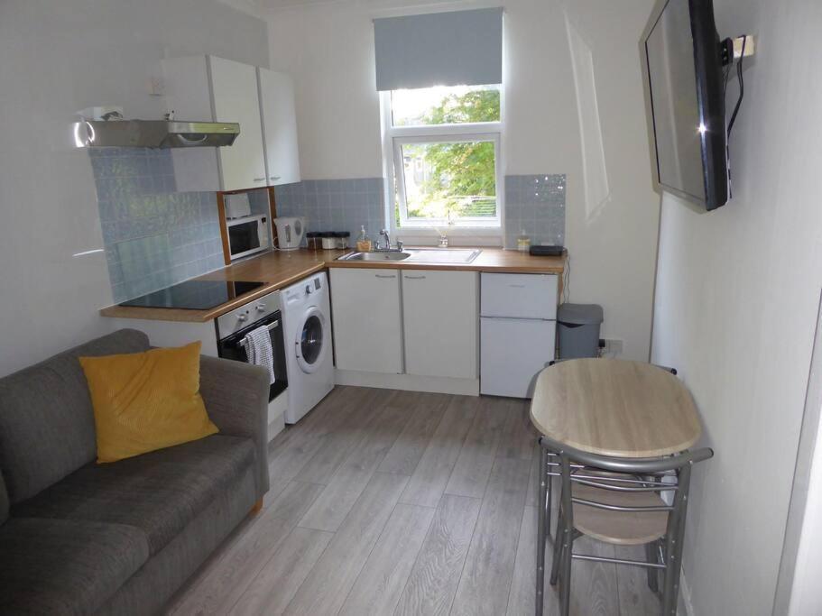 Apartment Cove Bay 1 Bed Flat Largs