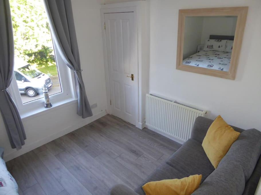 Apartment Cove Bay 1 Bed Flat Largs